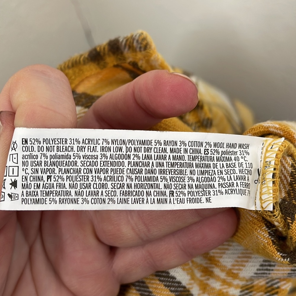Forever 21 Shacket - Picture 5 of 5